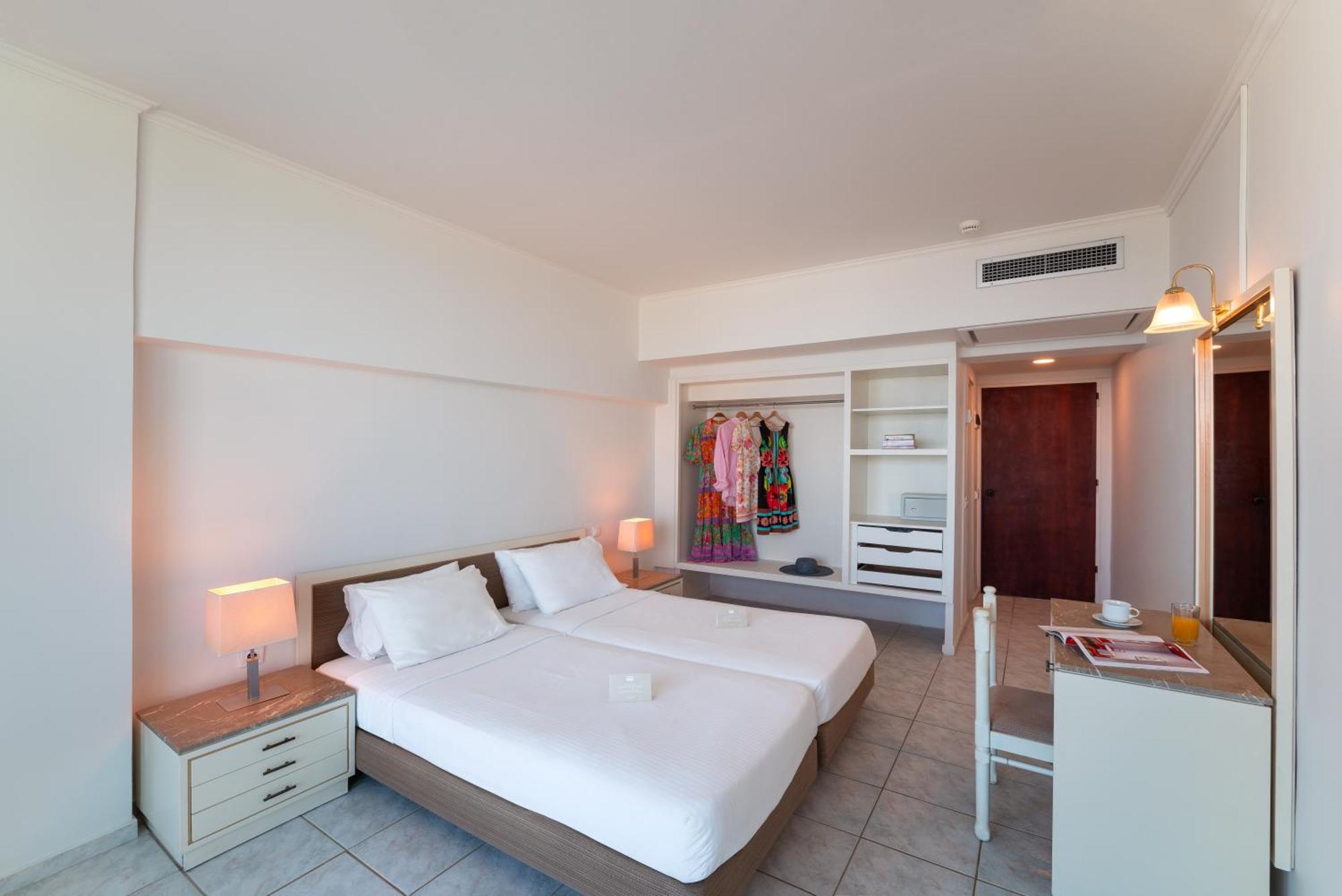 Aquarium View Hotel Rhodes City Екстериор снимка